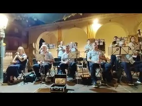 Miniatura del vídeo de la sardana «Aixopluc celestial»